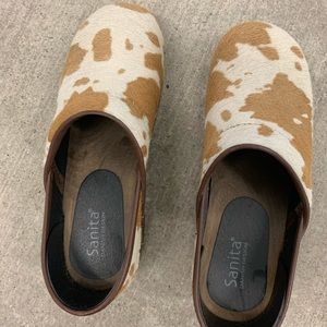 Sanita cow hide clogs